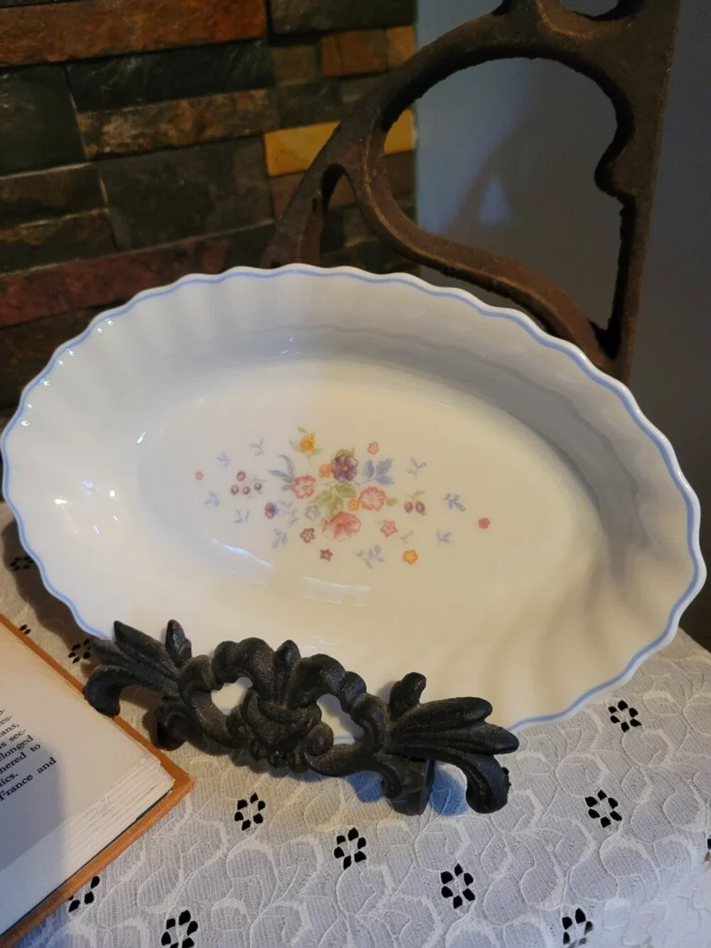 Vintage Arcopal France Victoria Oval Relish Dishes-Set of 2